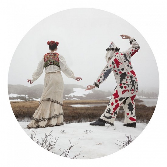 KAHN + SELESNICK, THE PROPOSAL Ed. 5
pigment print face-mounted on round acrylic sheet